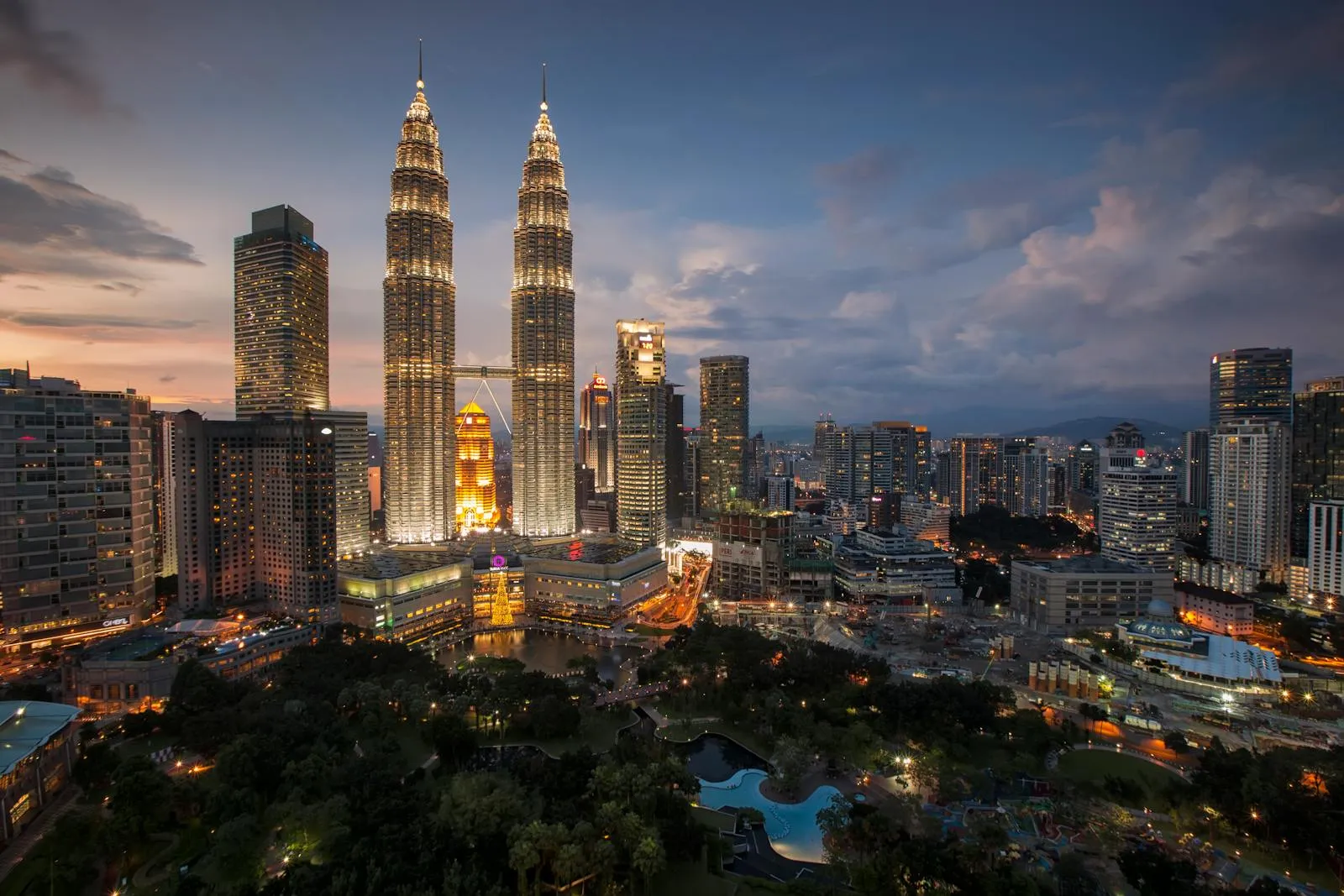 App Development Company Near Me in Malaysia? Meet Advisory Apps in KL